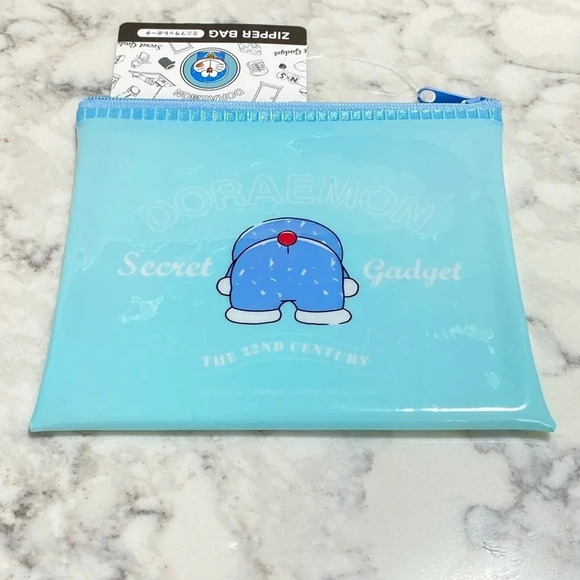 3/$20 🌸 Doraemon Zip Bag - Picture 2 of 4